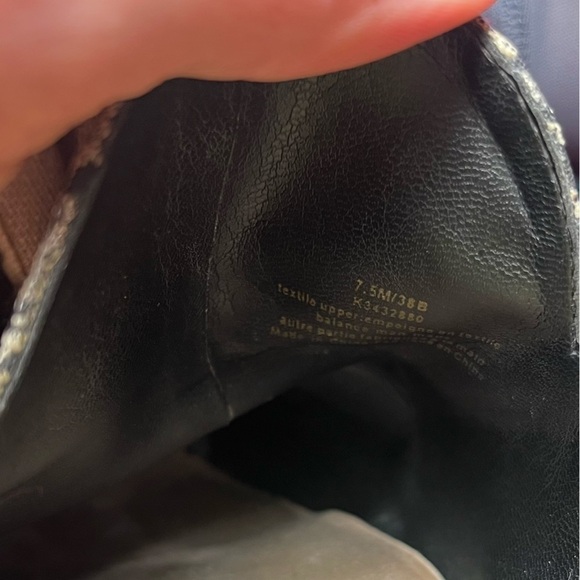 DKNY Pier Gold Metallic Brocade Knotted Bow Mules Size 7.5 M Pointed Toe Mules - Picture 7 of 9